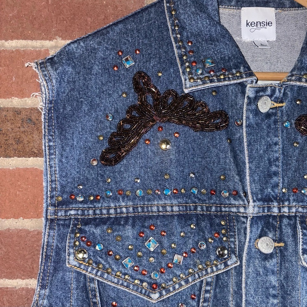 Size L - Kensie Jeans Studded Sleeveless Western Denim Jacket w. Rhinestones - Picture 3 of 10